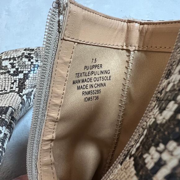 Express Snake Print Ankle Booties Size 7.5 NEW Party Neutral Holidays Date Night - Picture 7 of 9